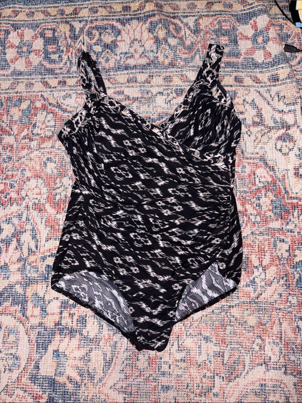 Miraclesuit Labyrinth Sanibel One Piece Swimsuit SZ 20W EUC - Picture 3 of 7